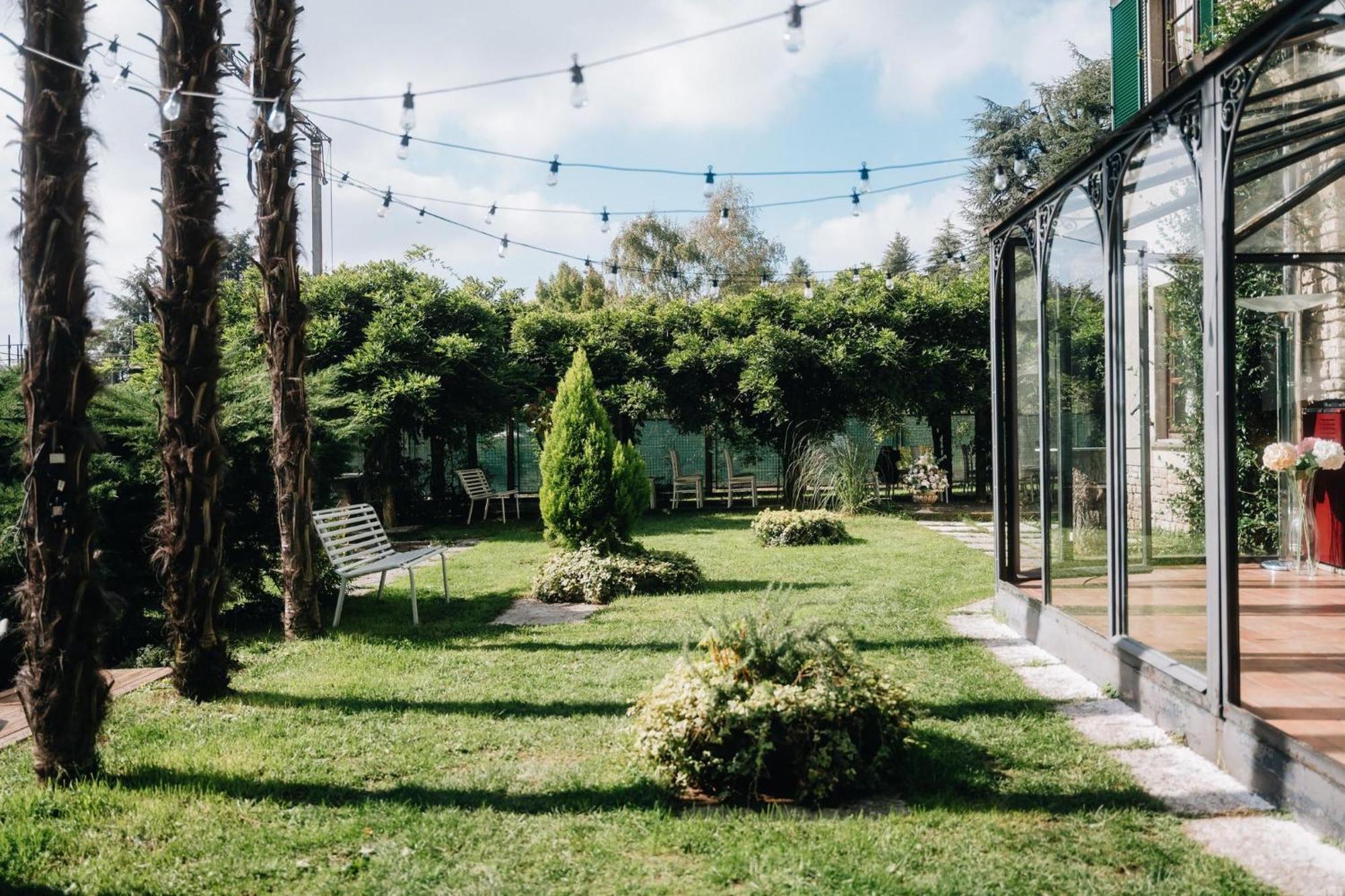 Wonderful Villa Between Como And Milano Sirtori Exterior foto